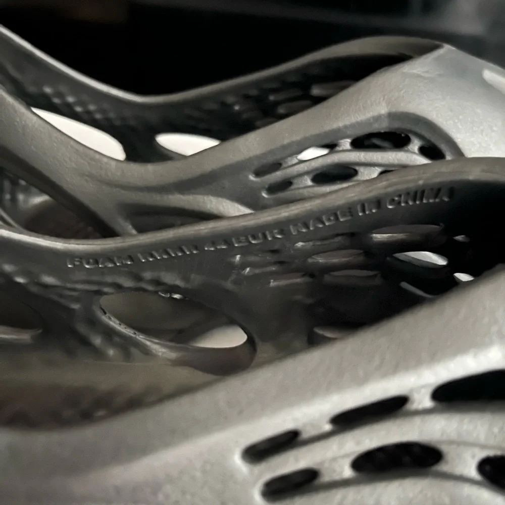 YEEZY FOAM RNNR - Picture 4 of 4